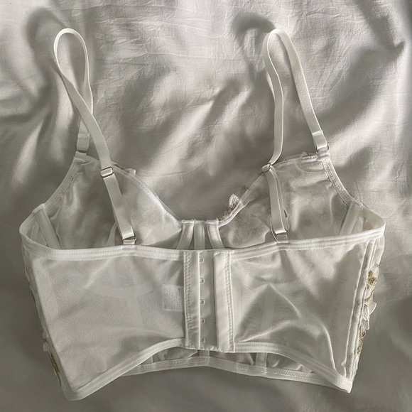 Embroidered lace bustier top - Picture 2 of 2